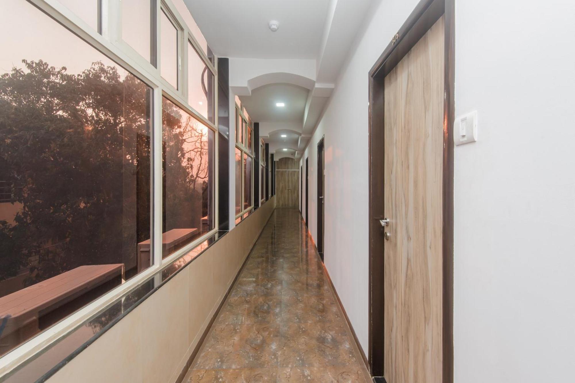 Super Hotel O Divine Residency Near Phoenix Marketcity 뭄바이 외부 사진